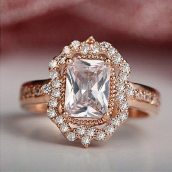 NEW VINTAGE ROSE GOLD PLATED DIAMOND RING - Picture 3 of 3